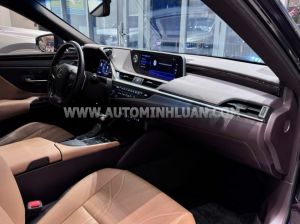 Xe Lexus ES 250 2020