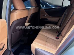 Xe Lexus ES 250 2021