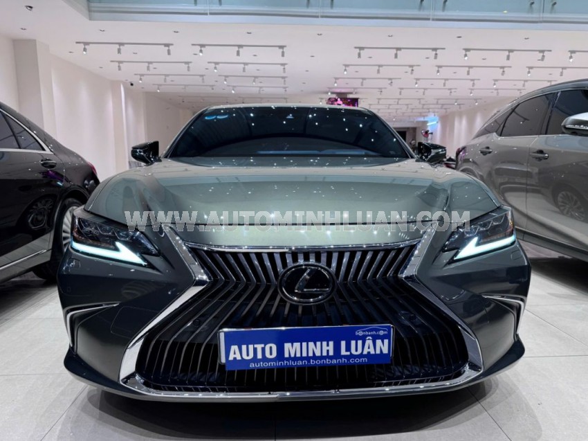 Xe Lexus ES 250 2021
