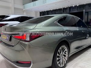 Xe Lexus ES 250 2021