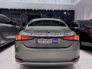 Xe Lexus ES 250 2021