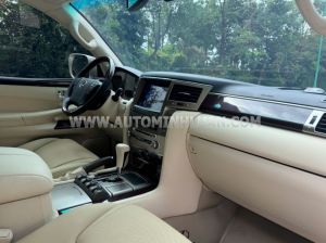 Xe Lexus LX 570 2015