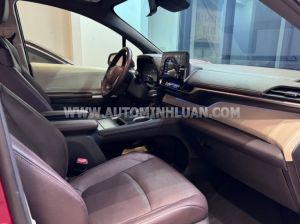 Xe Toyota Sienna Platinum 2.5 AT 2021