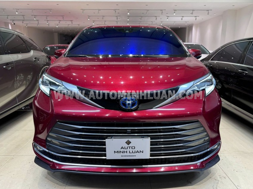 Toyota Sienna Platinum 2.5 AT 2021