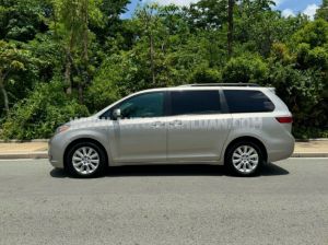 Xe Toyota Sienna Limited 3.5 2017