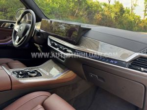 Xe BMW X7 xDrive40i 2024